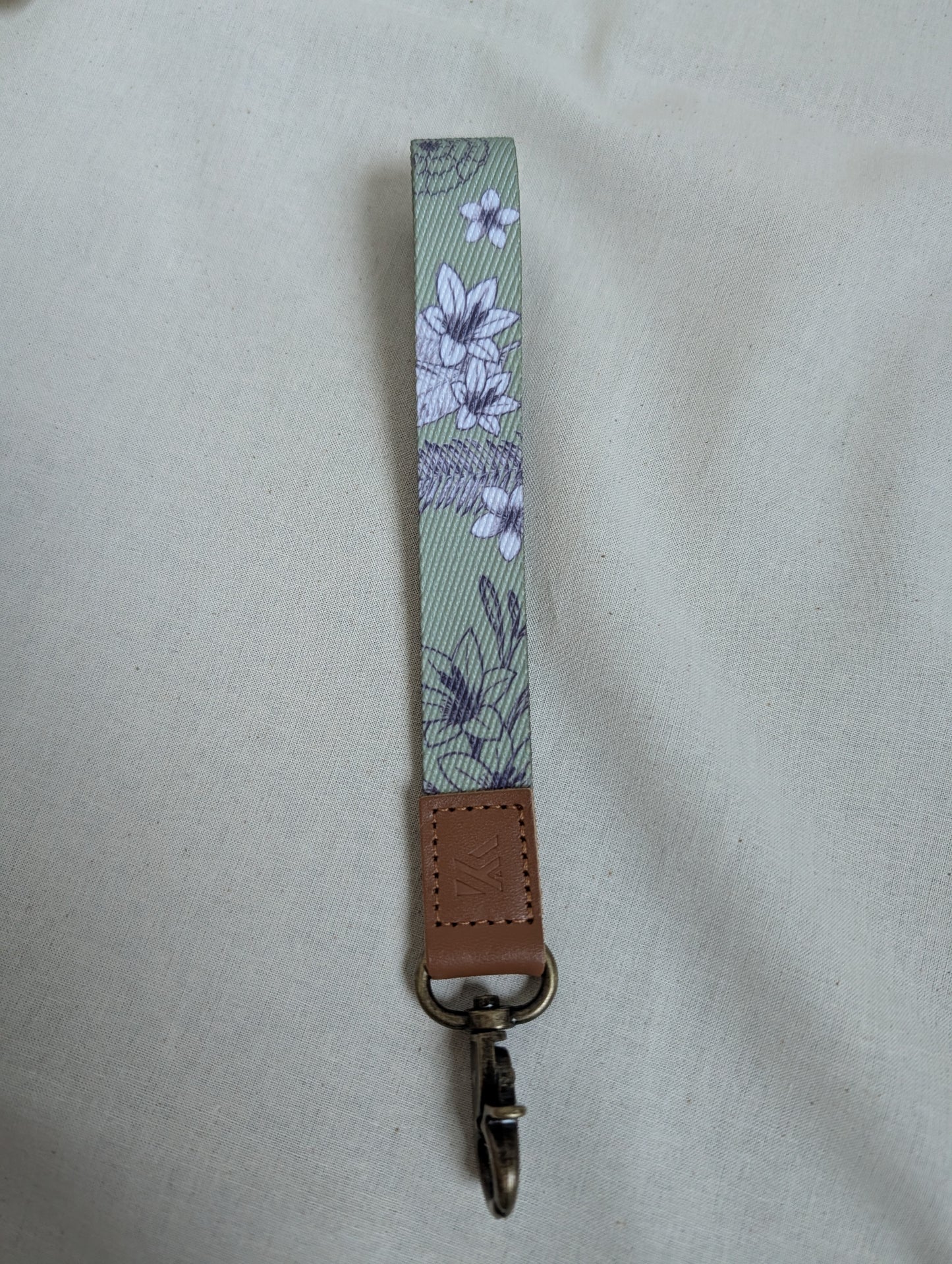 Wrist Distaff - Floral - Optional Wristlet