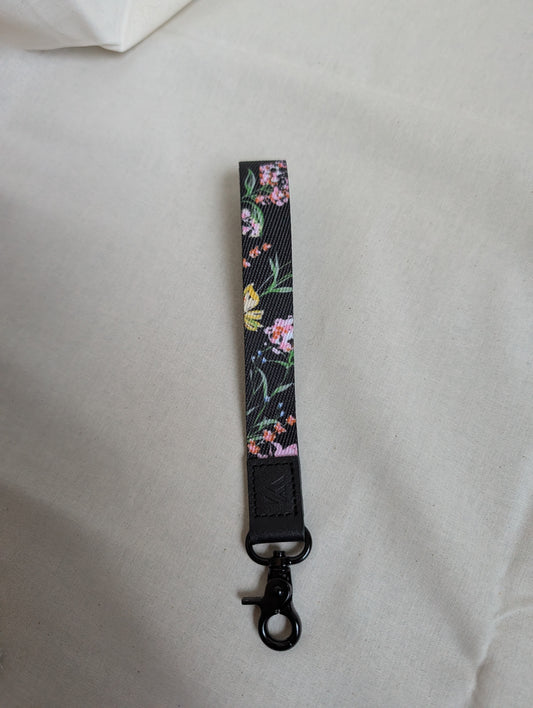 Wristlet - Add-on for Distaffs and Yarn Holders