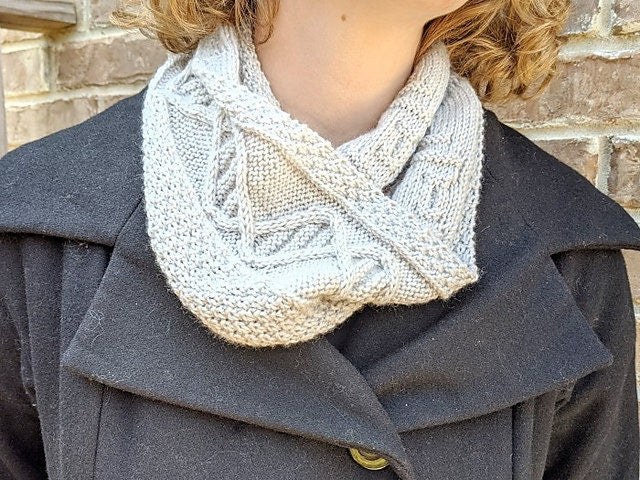 Knitting Pattern - Circular DNA - Cowl - Scarf