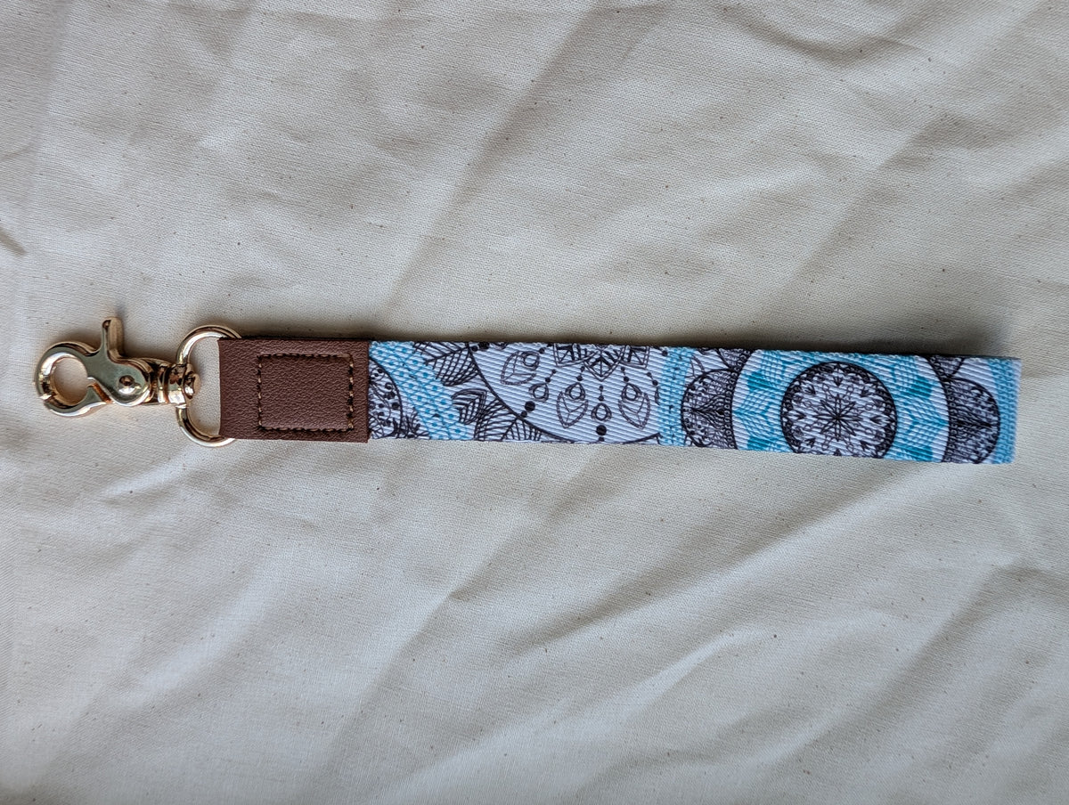 Wristlet - Add-on for Distaffs and Yarn Holders