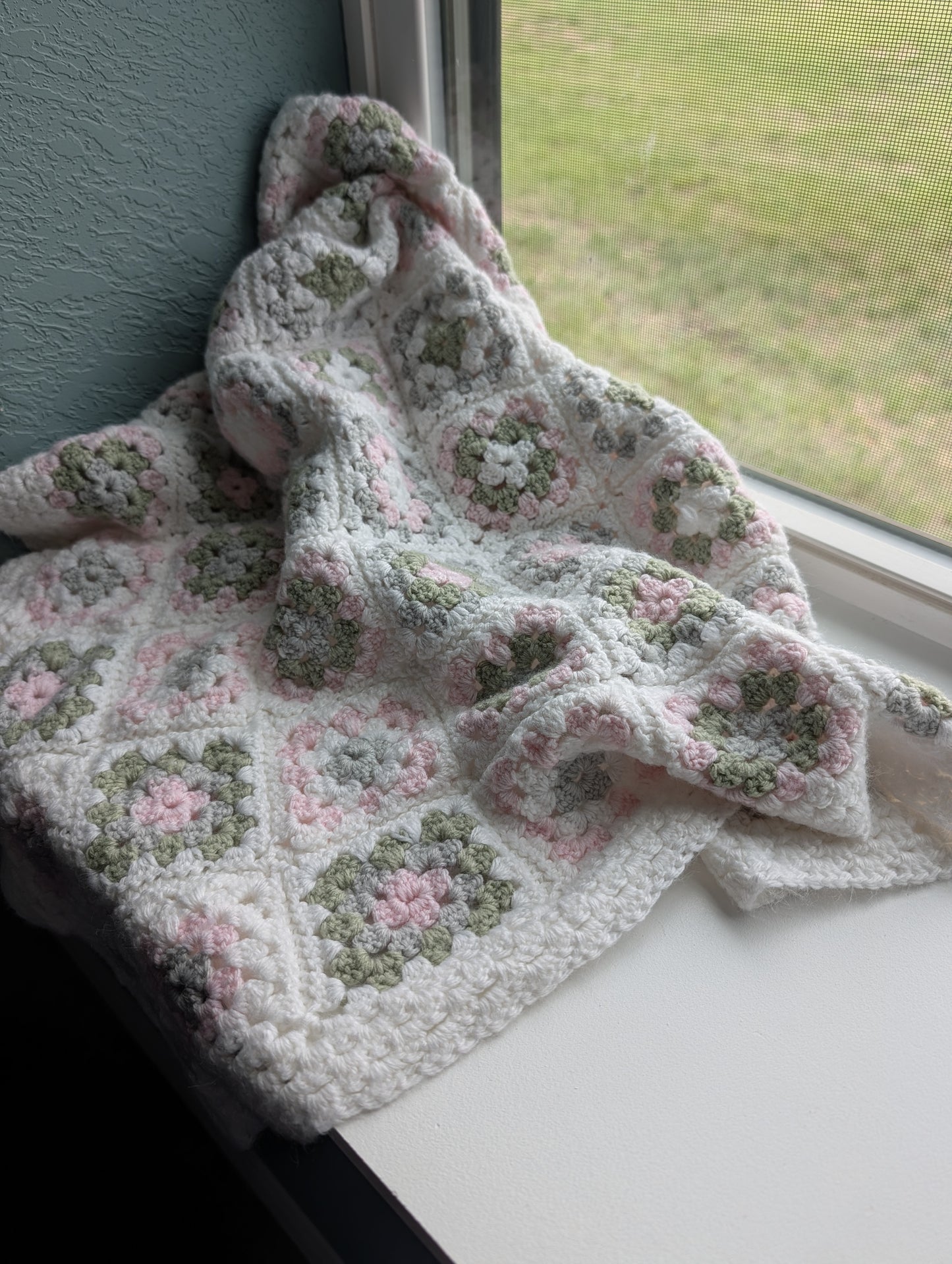 Crochet Pattern - Blanket - Evy's Primrose - Granny Square